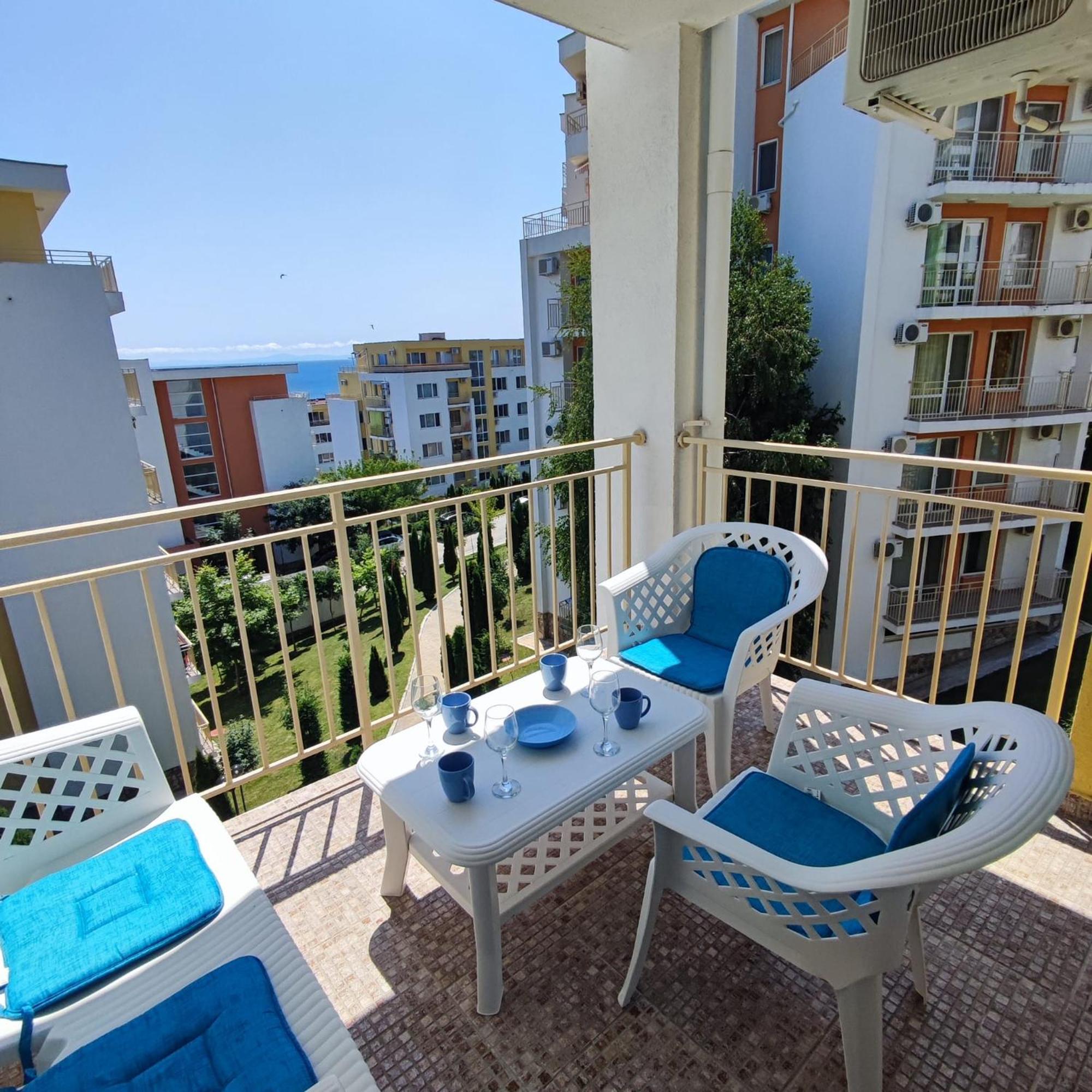 Grand Resort - Imperial Crown Fort Club - Prestige Apartments Elenite Bilik gambar