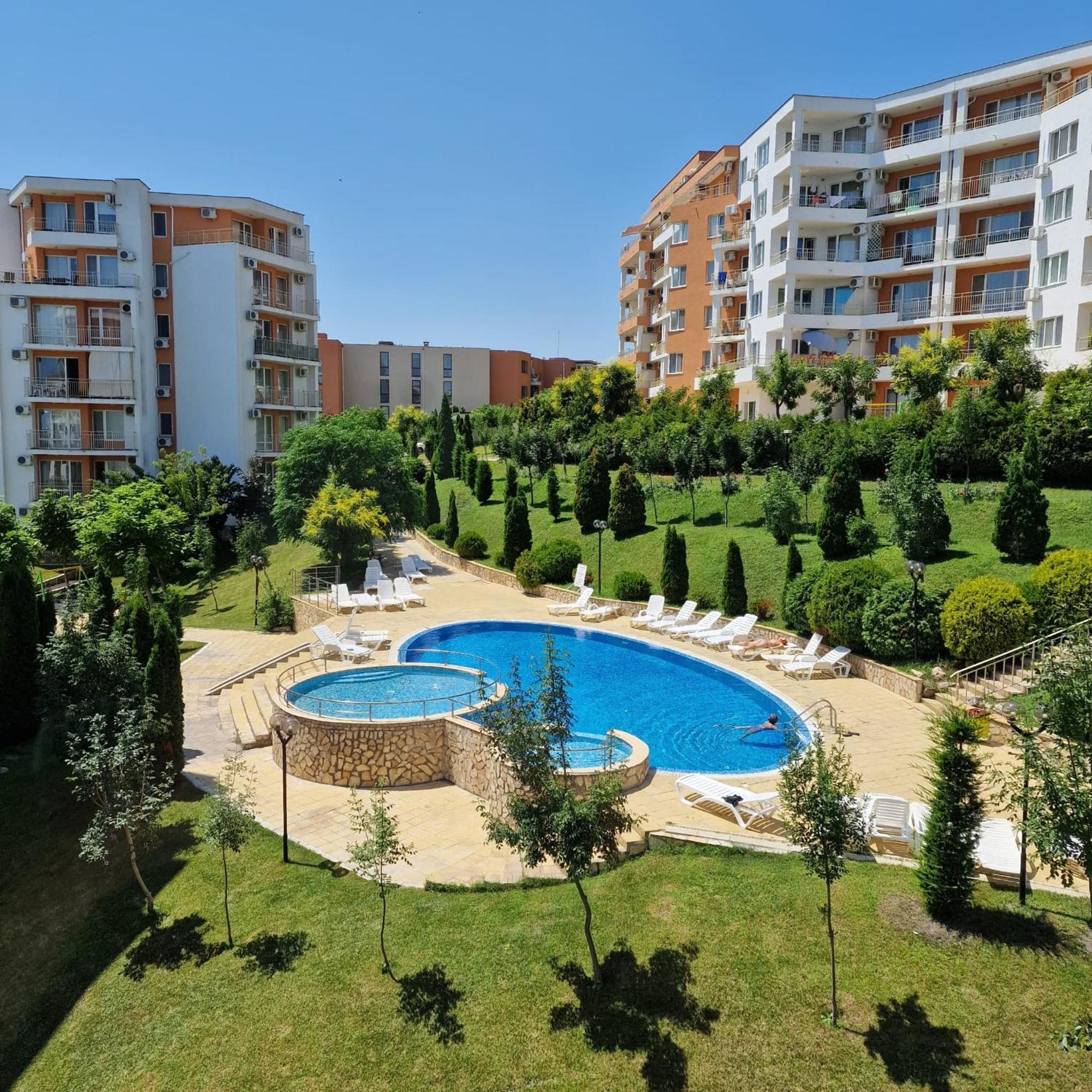Grand Resort - Imperial Crown Fort Club - Prestige Apartments Elenite Bilik gambar