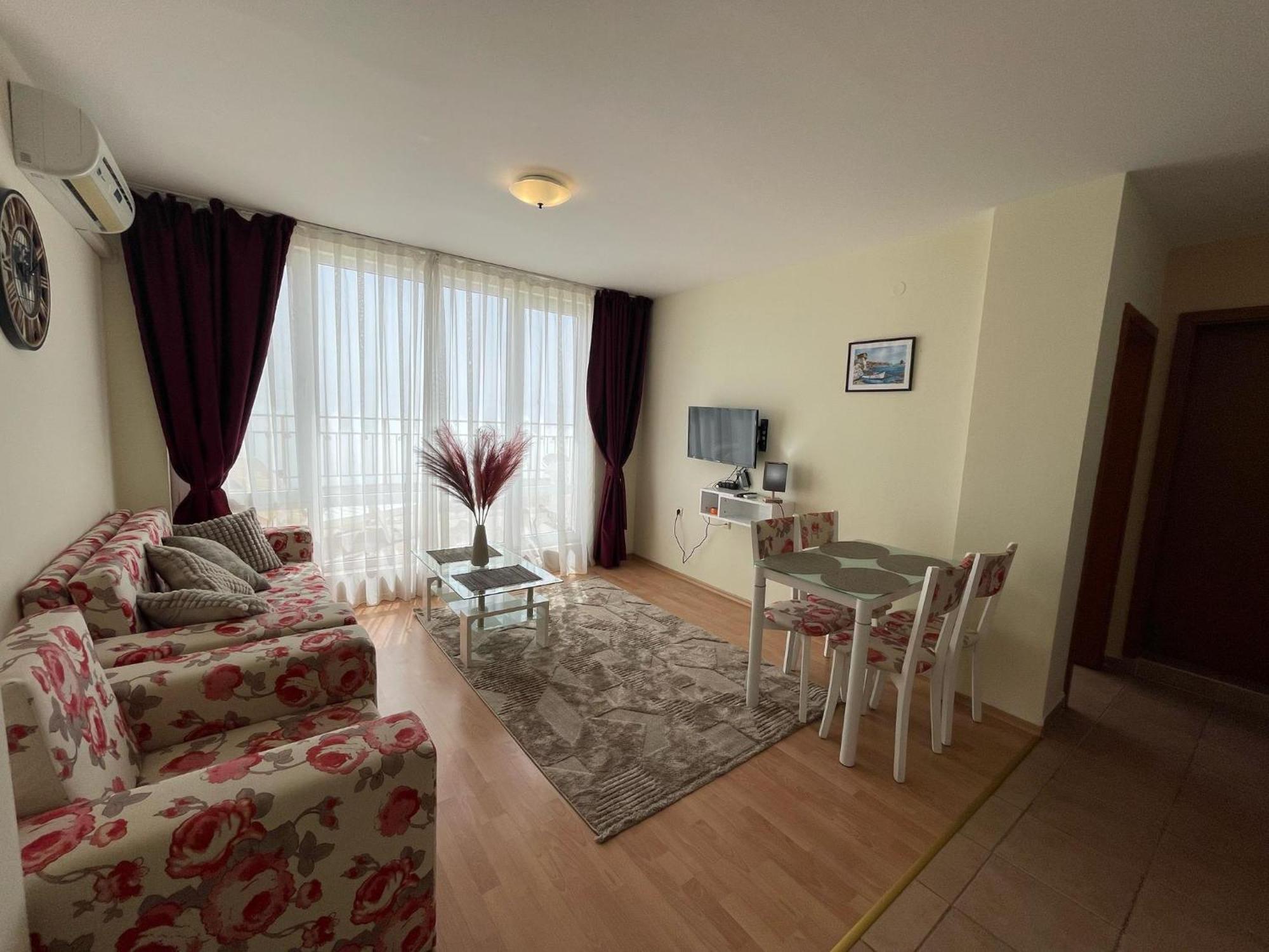 Grand Resort - Imperial Crown Fort Club - Prestige Apartments Elenite Bilik gambar